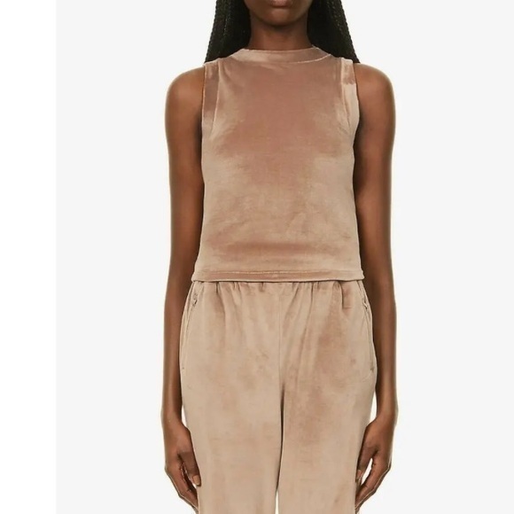 SKIMS SIENNA BROWN ROUND NECK SLEEVELESS SLIM FIT STRETCHY VELOUR - Picture 1 of 3